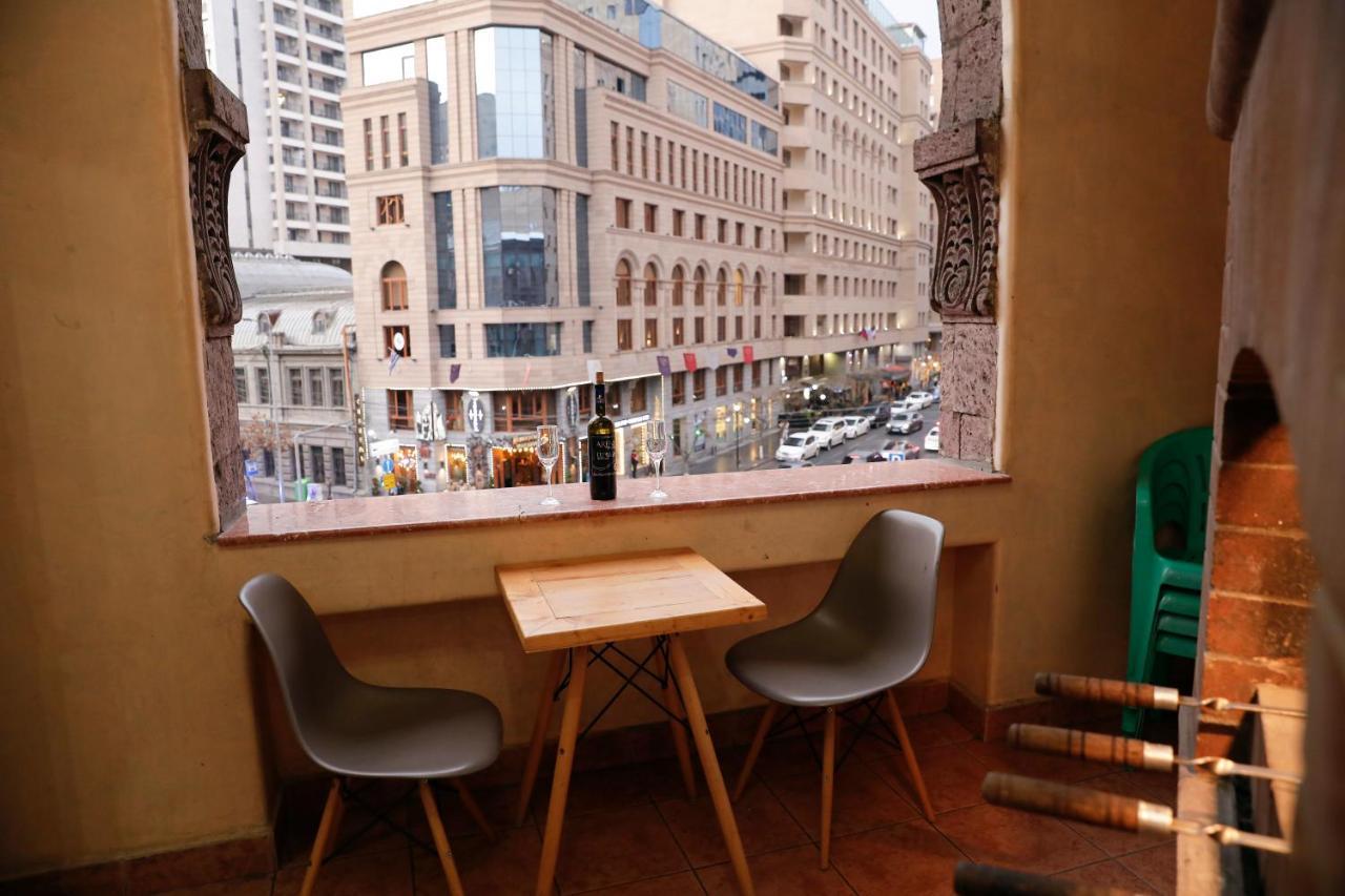 Big 3 Room Apartment On Republic Square Erivan Exterior foto