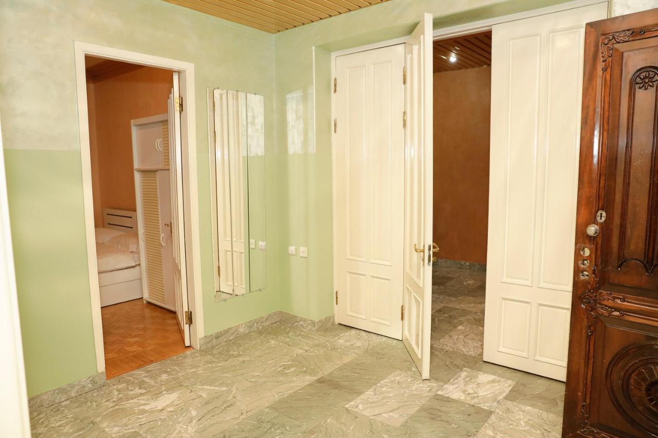 Big 3 Room Apartment On Republic Square Erivan Exterior foto